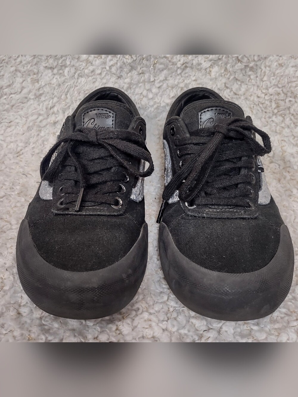 Women's 9.5 Vans Pro Chima Ferguson Sydney Black and Silver Skate Shoes - Picture 3 of 9